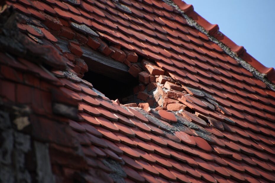 Schäden durch Wasser, Sturm, Feuer